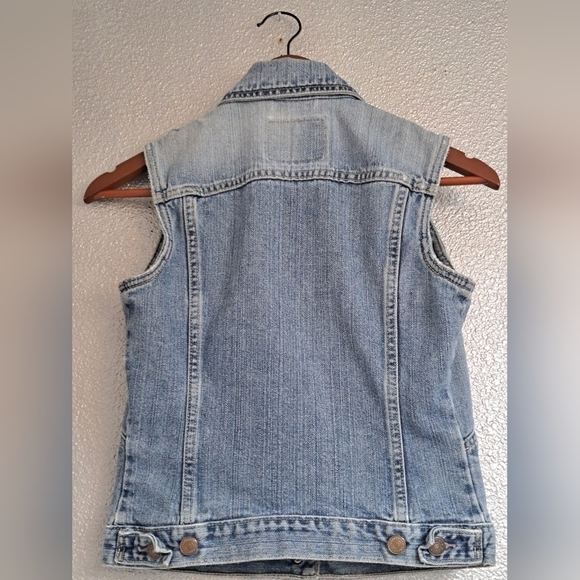 Levi's Distressed Sleeveless Button Up Vest Size JR Small - Picture 9 of 11